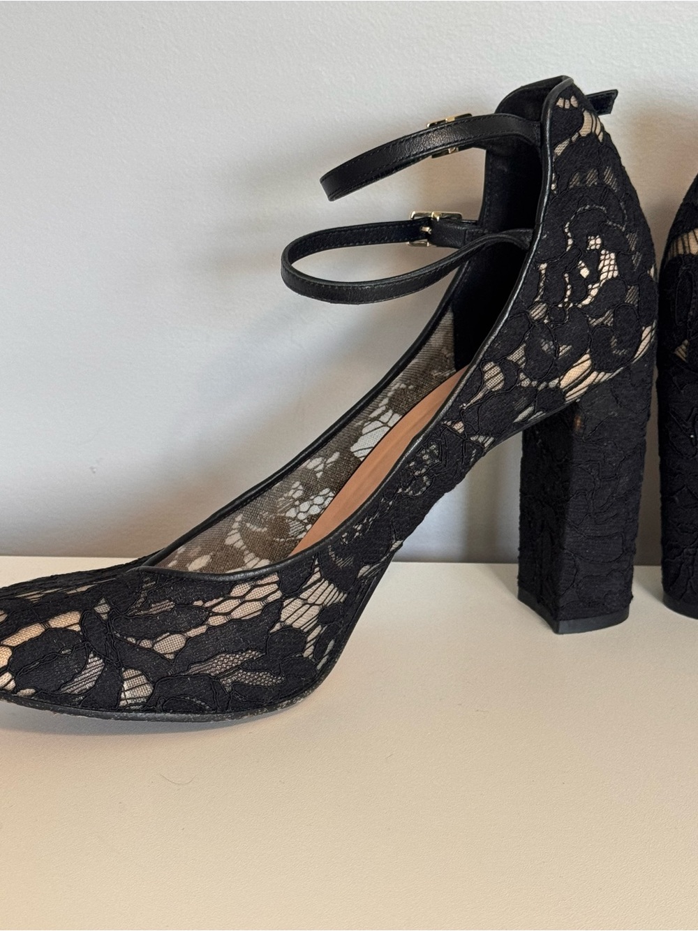 Kate Spade New York Black Lace Ankle Strap Block Heel Pumps 10.5M - Picture 12 of 14